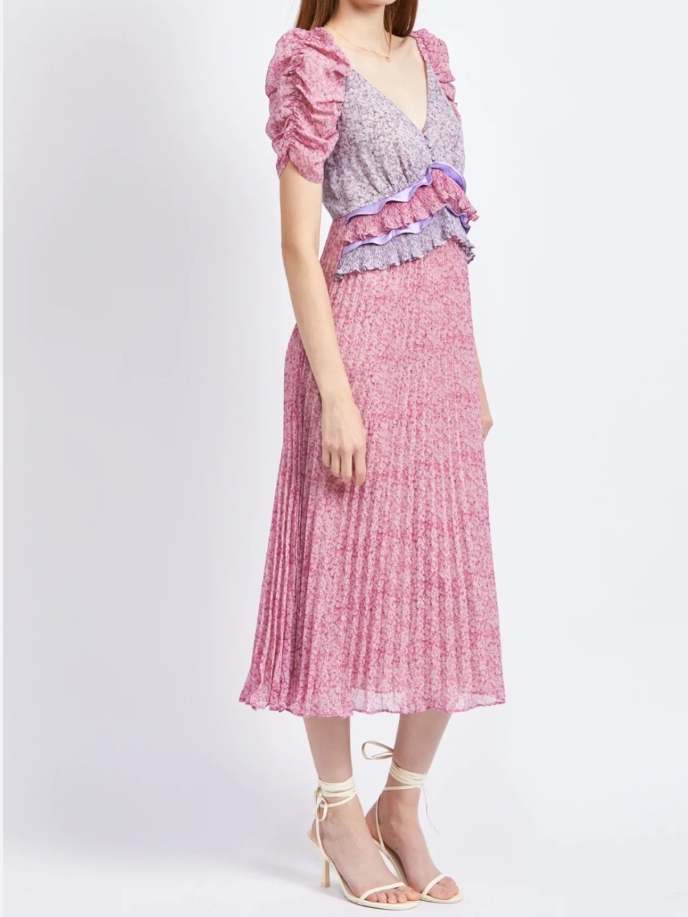 EN SAISON CHARLOTTE LILAC RUFFLE MICRO PLEATED MIDI DRESS SIZE MEDIUM